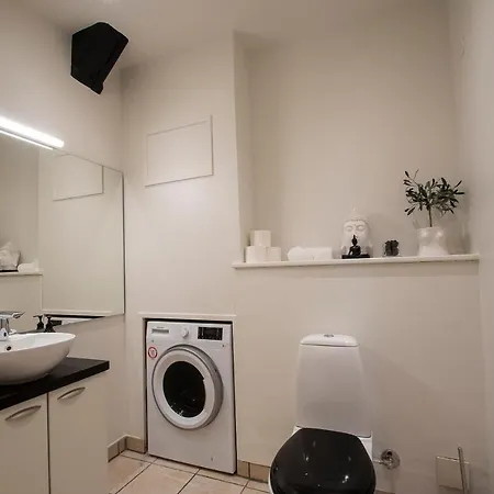 Central City Apartment *